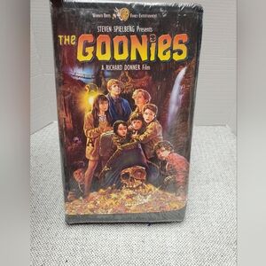 The Goonies (1985) VHS Tape 2001 Release - NWT Wrapper W/Watermark Warner Stamp